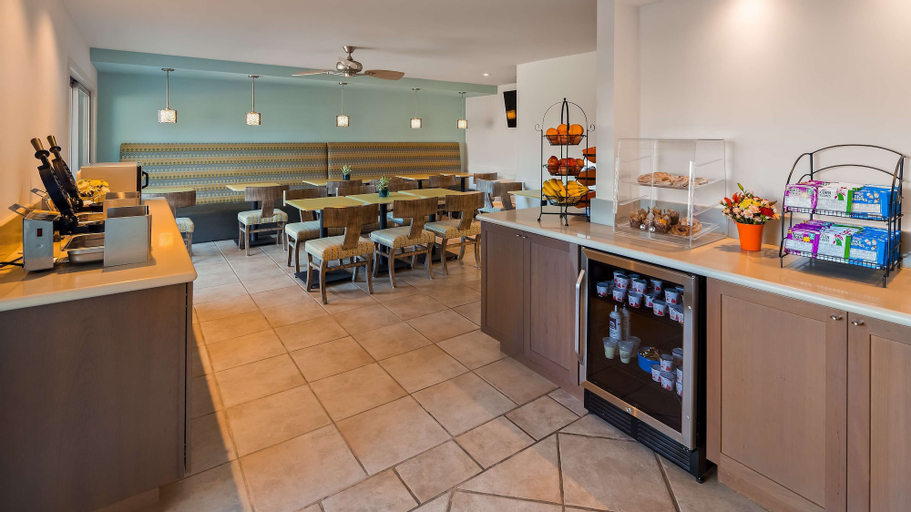 Food & Drinks 5, Best Western Plus Monterey Inn, Monterey
