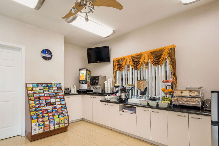 Food & Drinks 5, Surestay By Best Western Sarasota Lido Beach, Sarasota