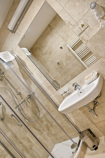 Bathroom 5, Windsor Spa Hotel, Karlovy Vary