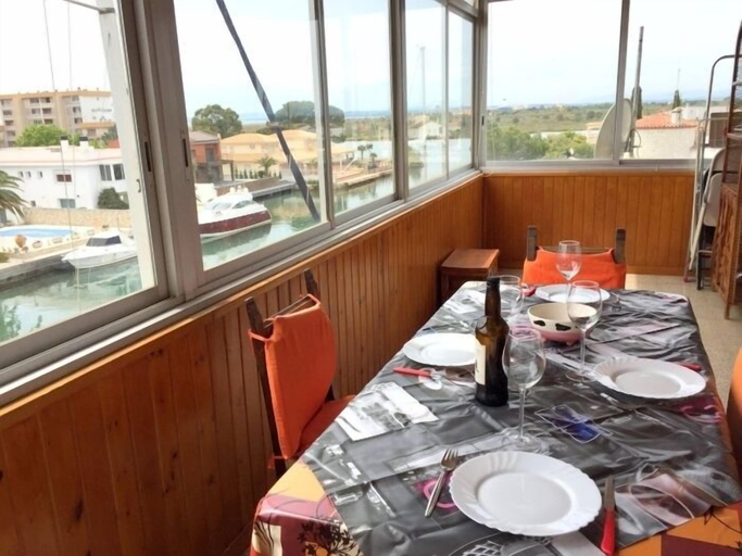 Food & Drinks 5, Apartamento Cap Llarg, Girona