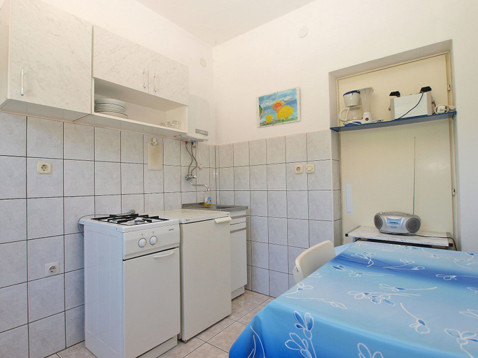 Others 5, Apartment 1095, Pula