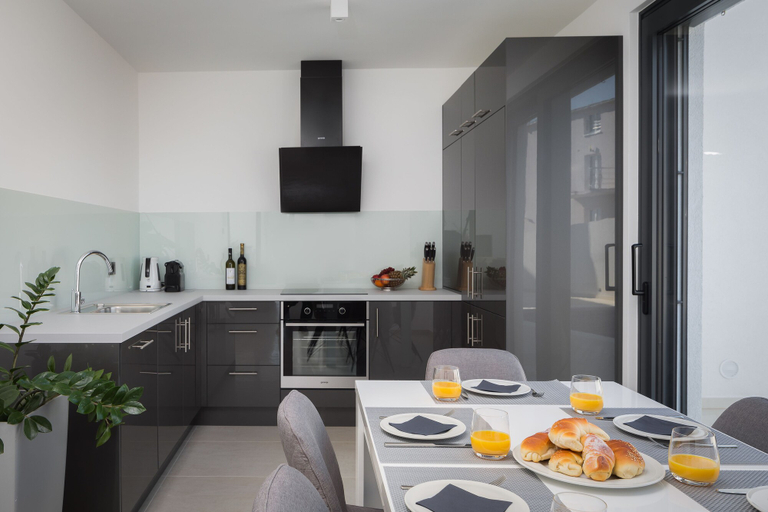 Others 5, Villas Nautica, Seget