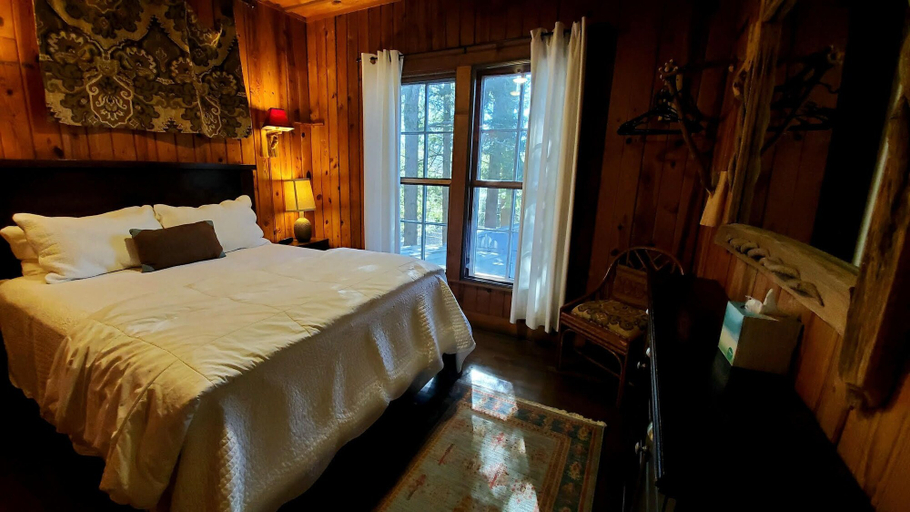 Bedroom 2, Lake Rabun Hotel & Restaurant, Rabun