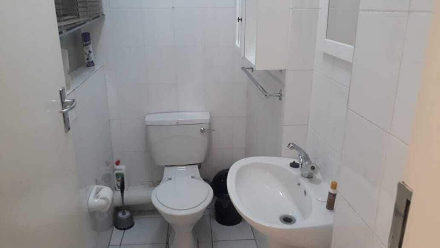 Bathroom 3, Central Sandton Apartment, City of Johannesburg