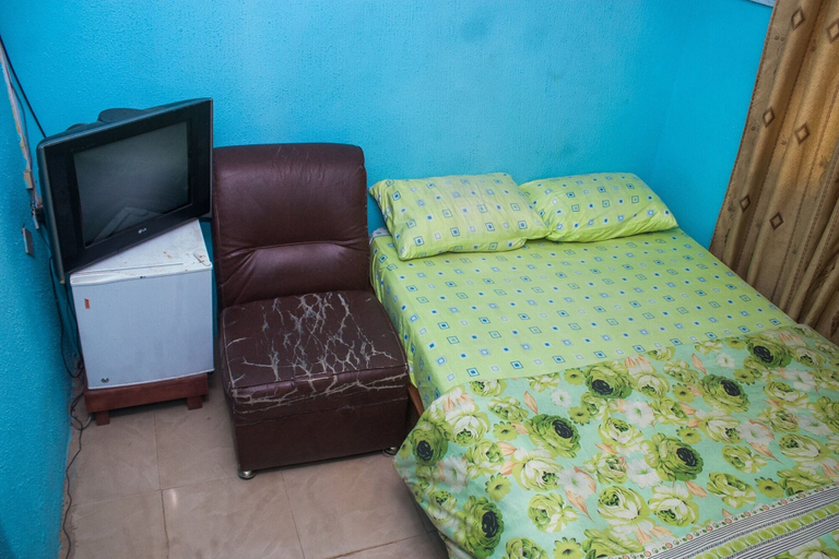 Bedroom 2, Janny Paul Hotel & Suites, Ikorodu