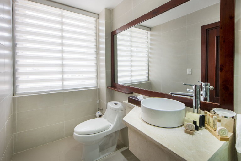Bathroom 4, Centro Plaza Hodelpa, Santiago de los Caballeros