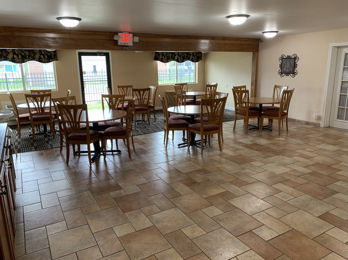 Food & Drinks 5, Days Inn by Wyndham Columbus IN, Bartholomew