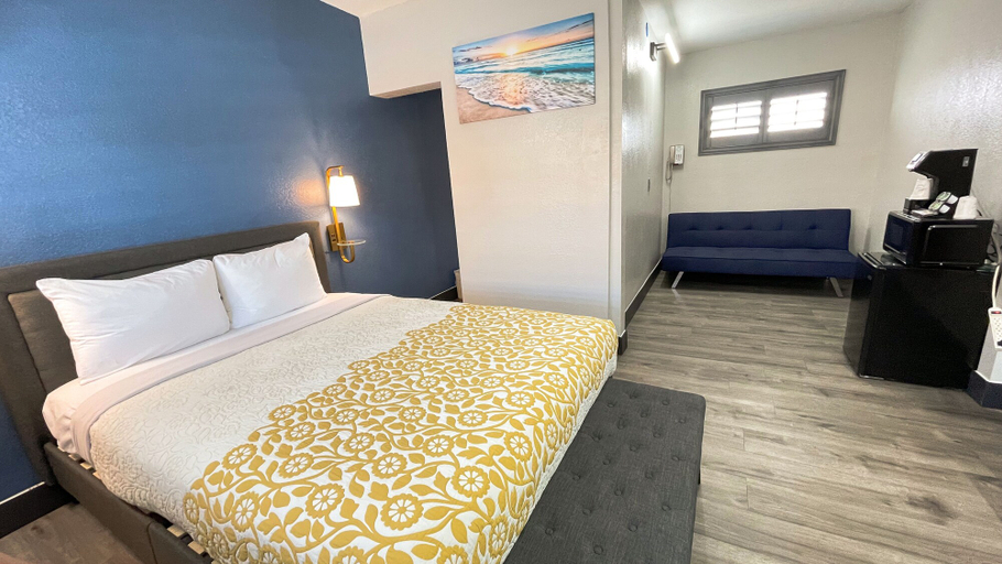 Bedroom 3, The Fremont Inn, Monterey