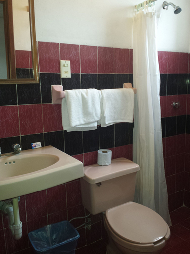Bathroom 5, Hotel Doralba Inn, Mérida