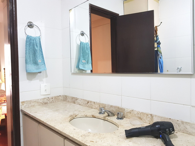 Bathroom 3, Amplo Imóvel Copa Posto 6 - Piscina, Rio de Janeiro