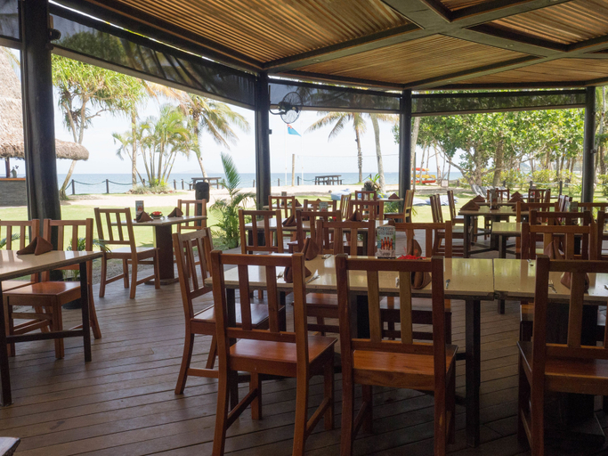 Food & Drinks 5, Uprising Beach Resort, Serua