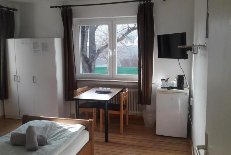 Bedroom 2, A&S Ferienwohnungen Roonstraße 7, Bonn
