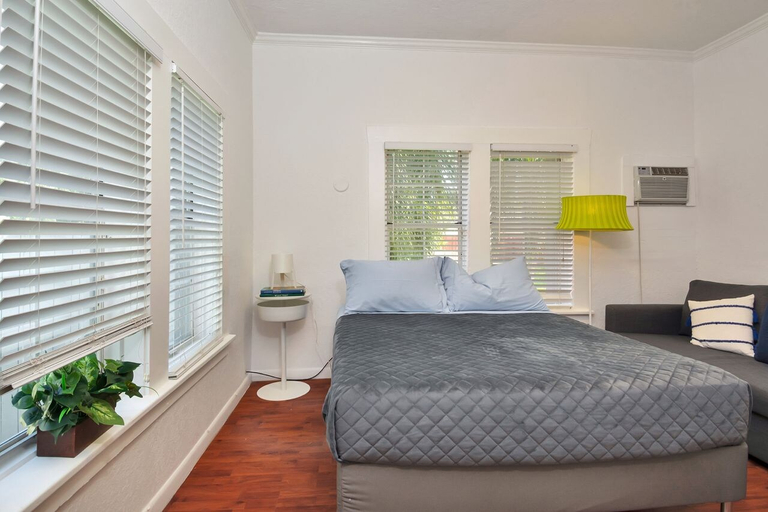 Bedroom 1, Wonderful 2br With BBQ Next to Gulfstream :), Broward