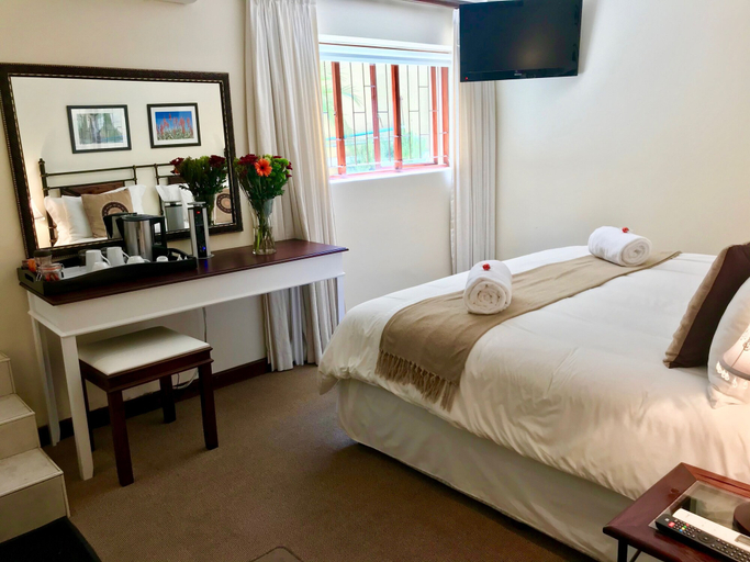 Bedroom 4, Sundown Manor Guest House, City of Cape Town