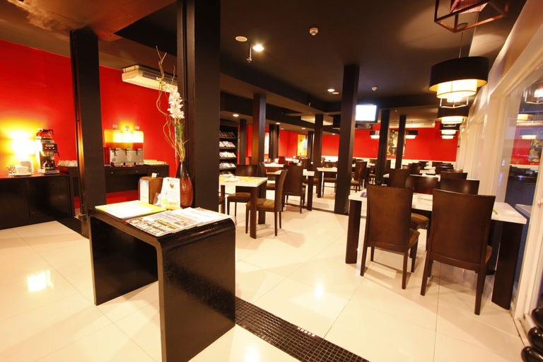 Food & Drinks 2, The Embassy Sathorn, Sathorn