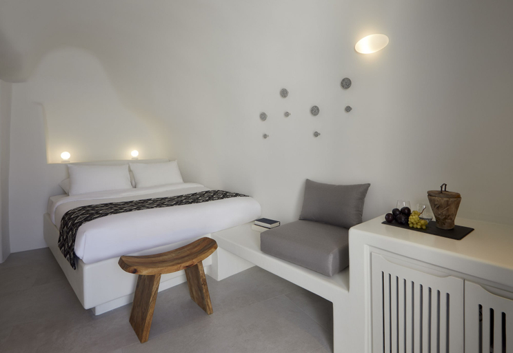 Bedroom 2, Elysian Santorini, South Aegean