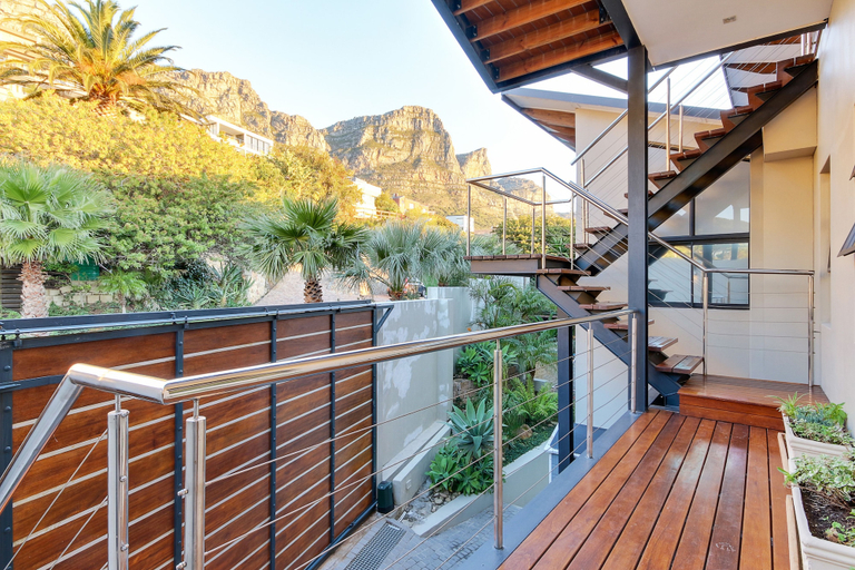 Others 5, Sea Mount, City of Cape Town
