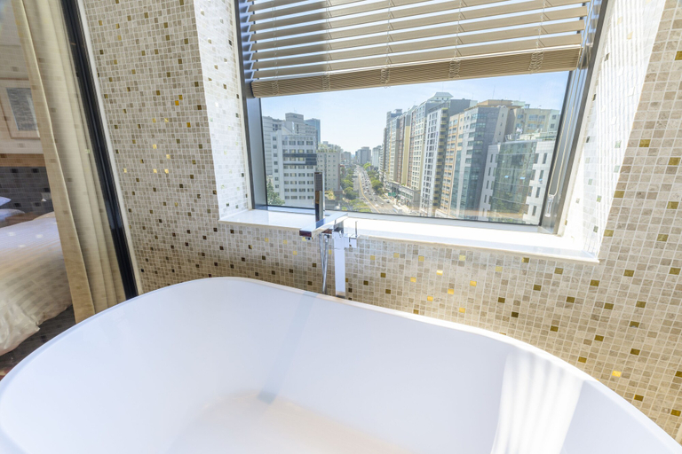Bathroom 5, Shin Shin Hotel Jeju Airport, Jeju