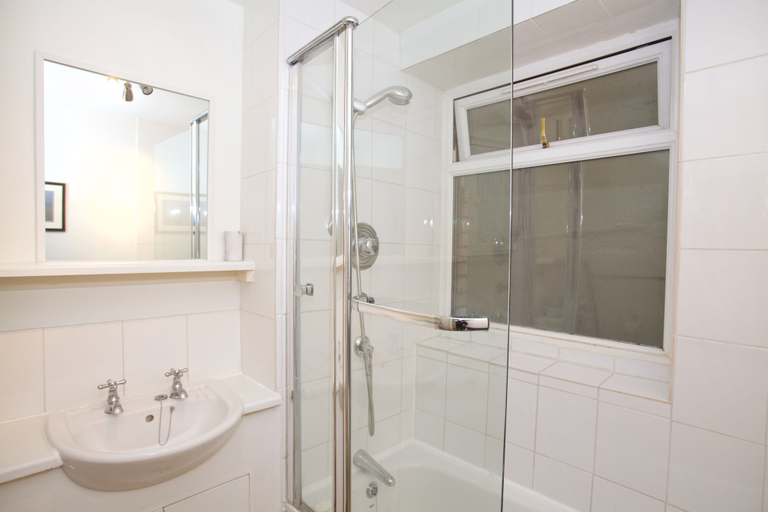 Bathroom 4, A Place Like Home - Comfortable Apartment in Paddington, London