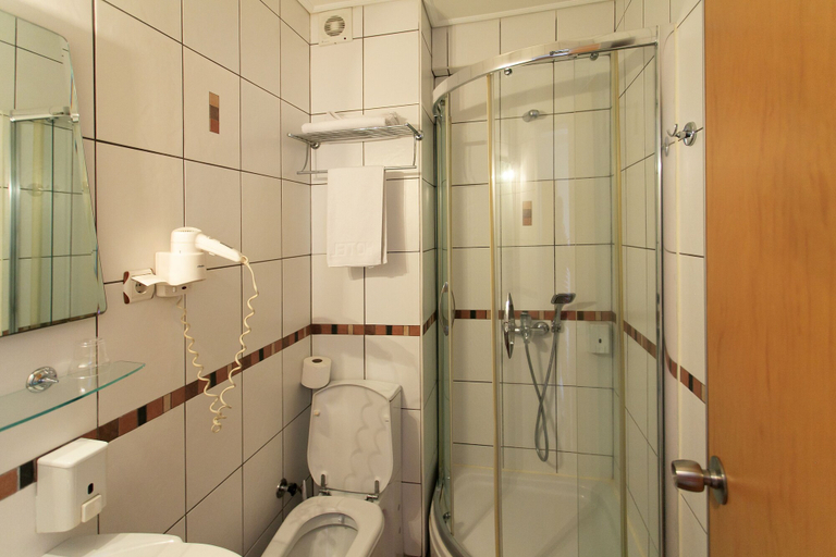 Bathroom 4, Hotel Inter Istanbul, Fatih