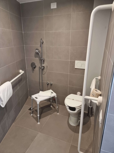Bathroom 5, Novotel Florence North Airport, Florence