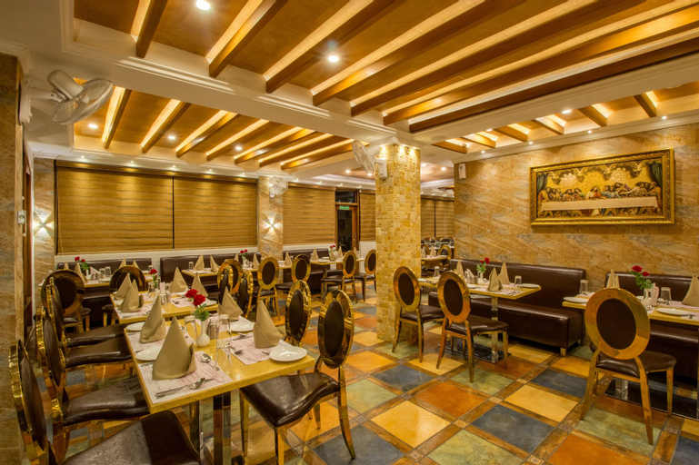 Food & Drinks 5, Crown Valley Thekkady, Theni