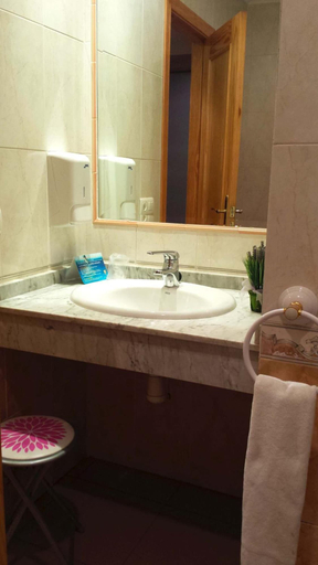 Bathroom 4, Hostal Valdepeñas by Bossh Hotels, Ciudad Real