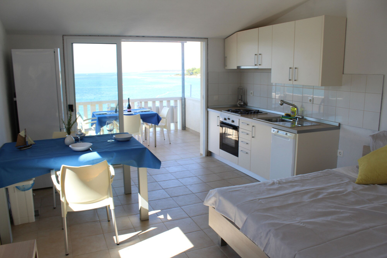 Others 5, Apartments Andrea, Vela Luka