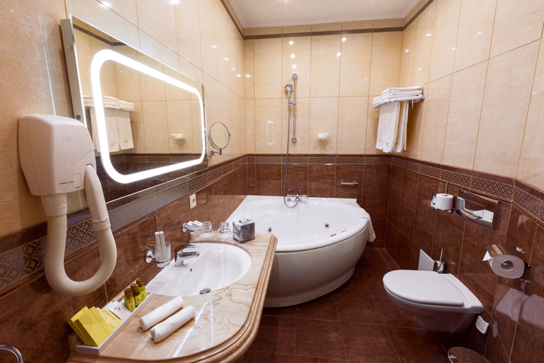 Bathroom 5, Rasstal Spa Hotel, Yelabuzhskiy rayon