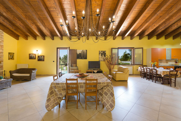Food & Drinks 5, Villa Pizzi, Brindisi