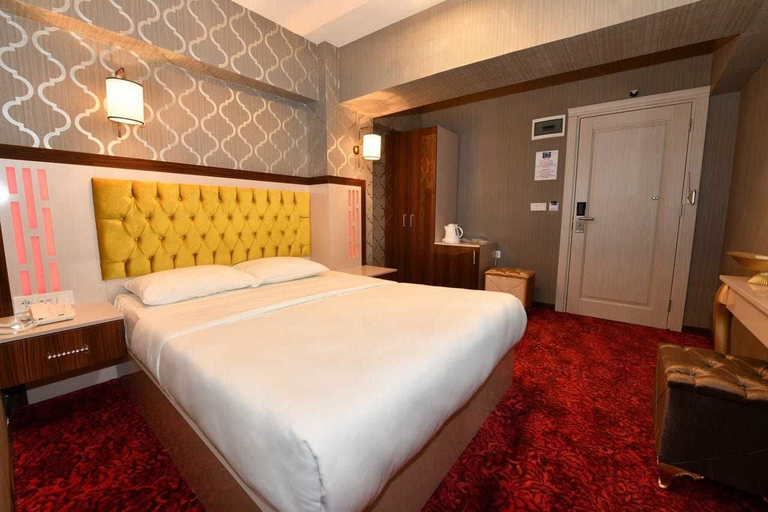 Bedroom 4, Sea Moon Hotel, Şişli