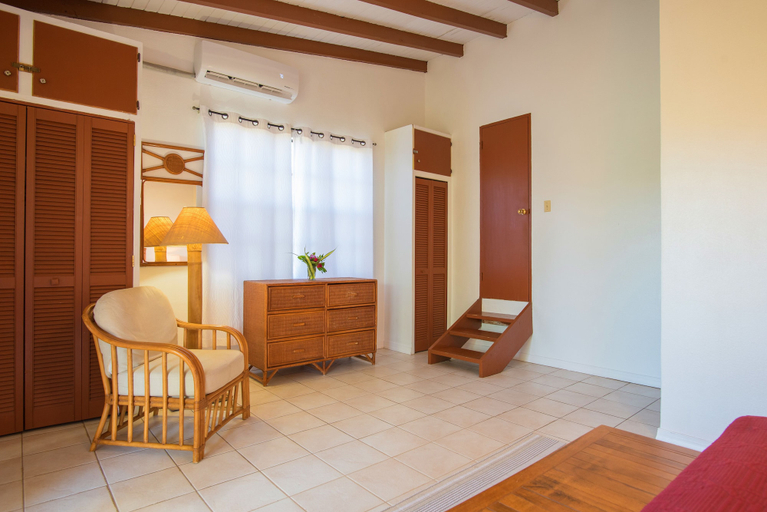 Others 4, Bayview Vacation Apartments