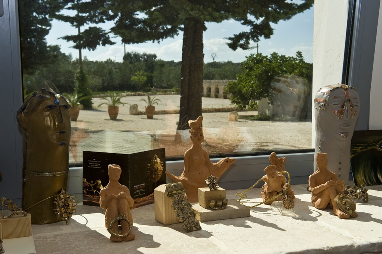 Interior detail, Masseria Il Mandorlo Fiorito, Brindisi