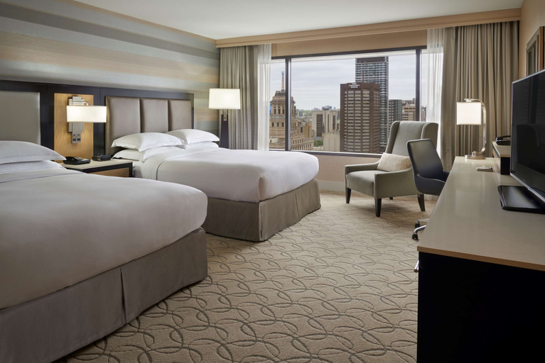 Bedroom 3, Hilton Toronto, Toronto