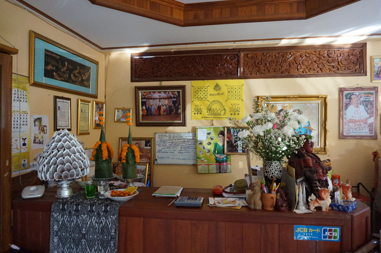 Others 5, Heuan Lao Guesthouse, Vientiane