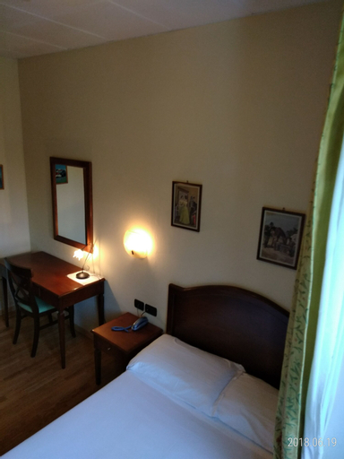 Bedroom 14