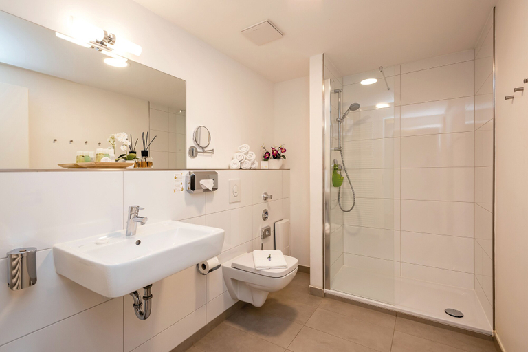 Bathroom 5, Apartments Rosenthal Residence, Berlin