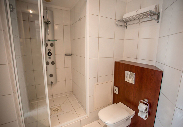 Bathroom 5, Ramada Hotel & Suites Noumea, Nouméa