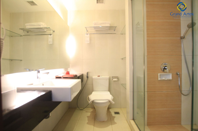 Bedroom 5, Grand Artos Hotel and Convention Magelang, Magelang