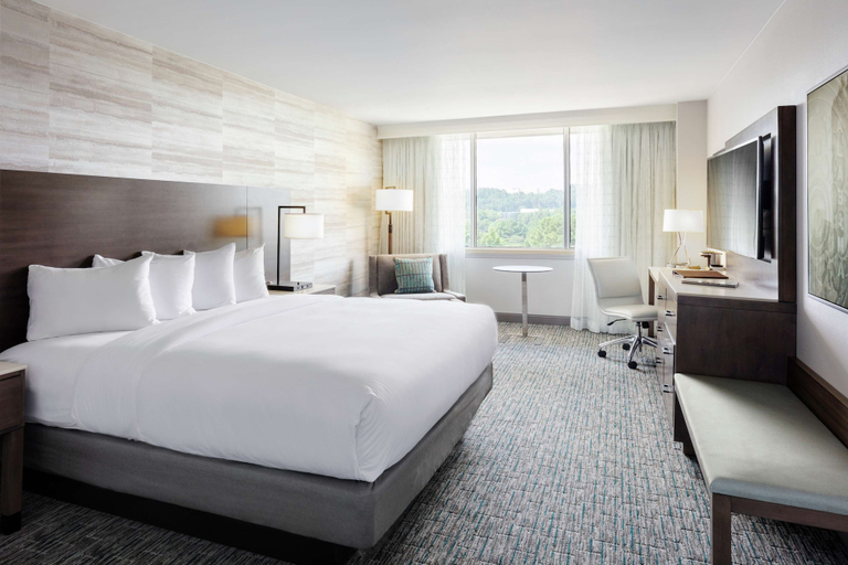 Bedroom 3, DoubleTree by Hilton Birmingham Perimeter Park, Jefferson