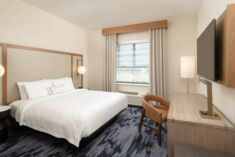 Bedroom 3, Fairfield Inn & Suites by Marriott Vero Beach, Indian River
