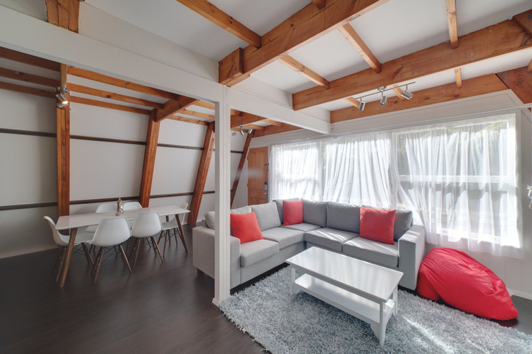Others 4, Awesome 3 bed Rotorua Lake House, Rotorua