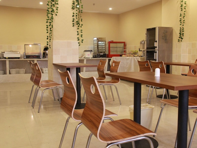 Food & Drinks 5, GreenTree Inn Zhenjiang Danyang Wanshan Park Express Hotel, Zhenjiang