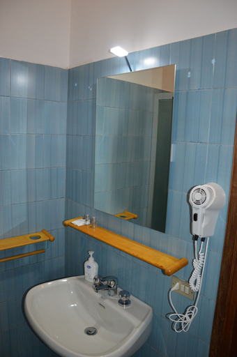 Bathroom 5, Butterfly Guest House, Venezia