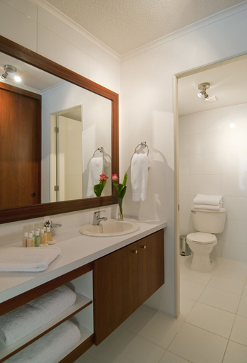 Bathroom 5, Park Plaza Apart Hotel, Santiago