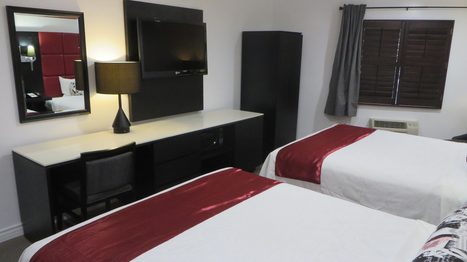 Bedroom 3, Legend Hotel Hollywood, Los Angeles