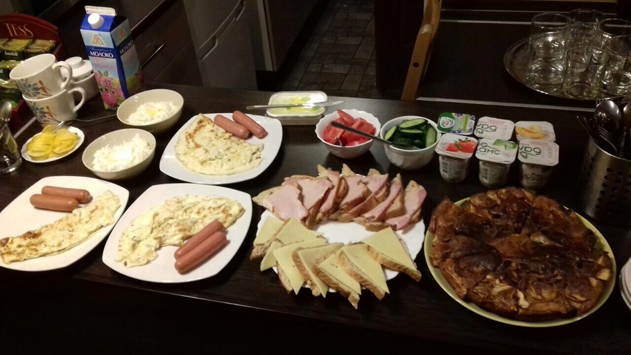 Food & Drinks 5, Amber hotel, Sankt-Peterburg gorsovet