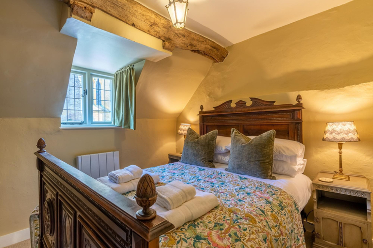 Bedroom 2, Luxury Cottage in Snowshill by Broadway Cotswolds, Gloucestershire