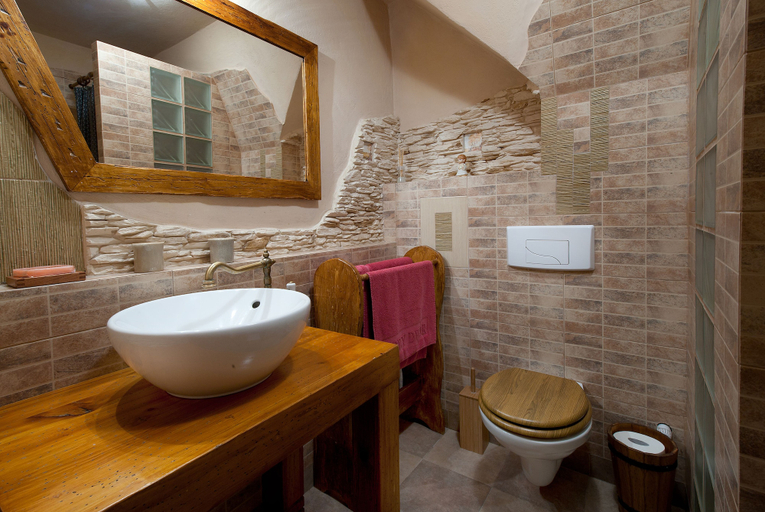 Bathroom 3, Nowy Dwor, Skierniewice