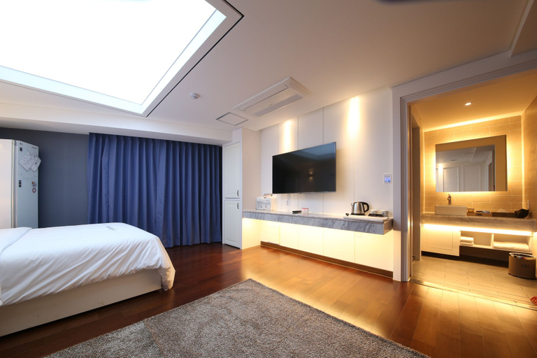 Bedroom 3, Hotel Artheim, Buk